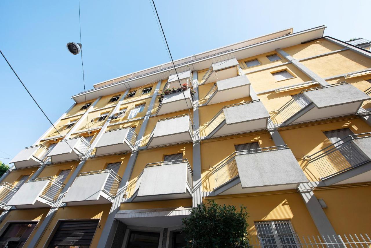 Trilocale Mazzini Con 2 Balconi Apartman Varazze Kültér fotó